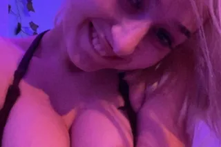 🤩AVAILABLE 24/7 AT YOUR DOORST... - Image 3